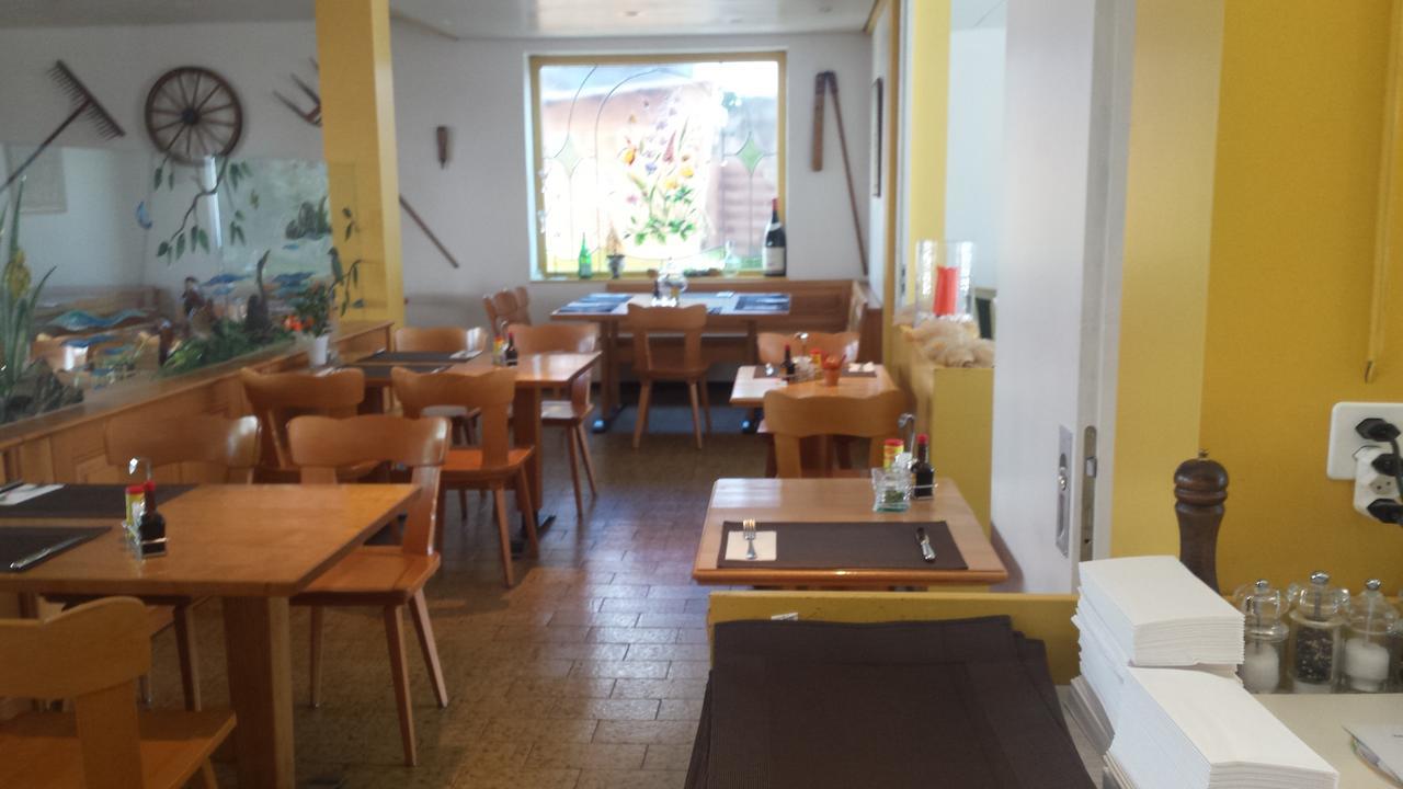 Hotel Restaurant Kloesterli Pieterlen Exterior photo